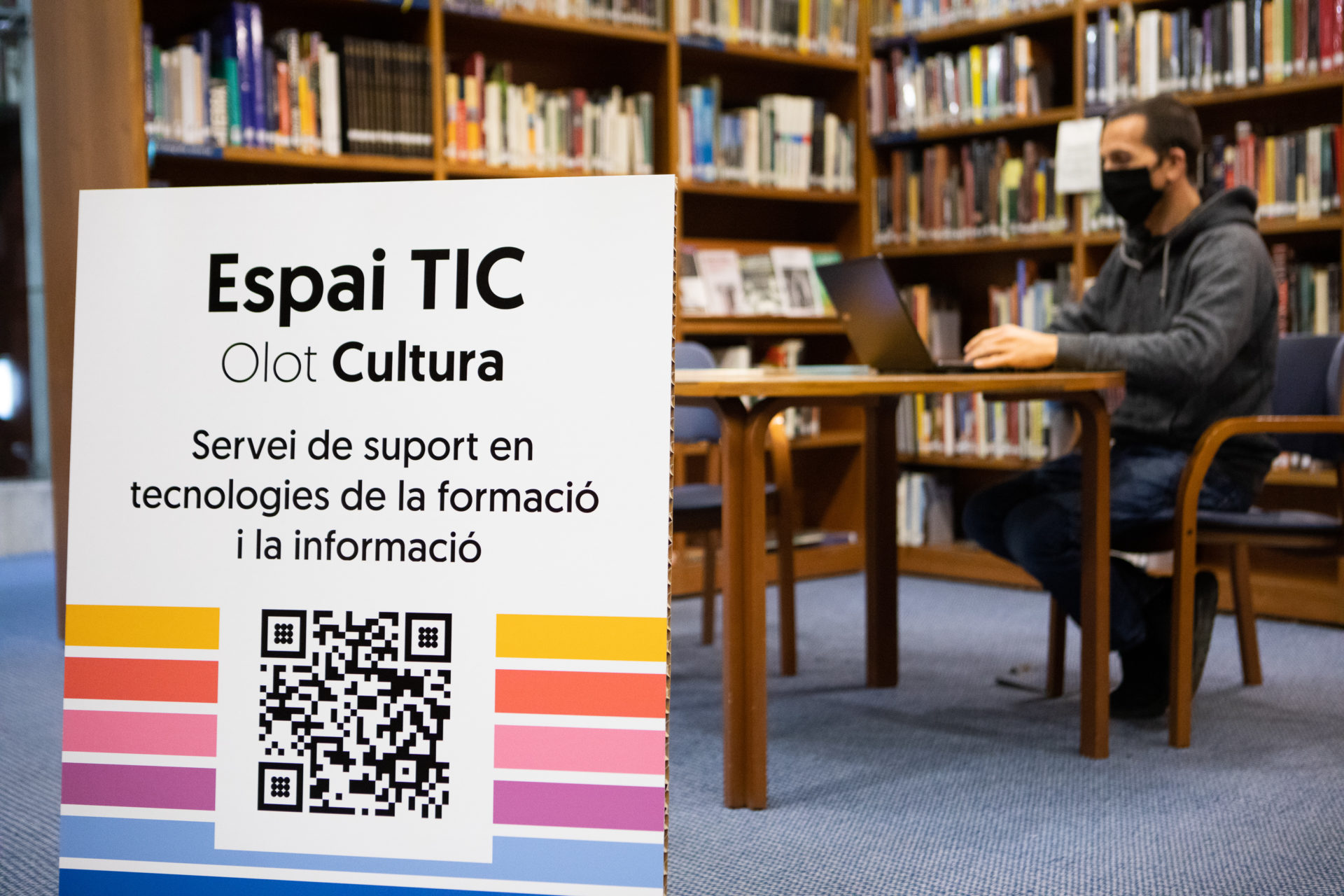 Espai TIC, a la Biblioteca Marià Vayreda. Foto: Martí Albesa