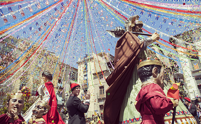 Gegants d'Olot, en el seu 125è aniversari. Foto: Leila Charifi.