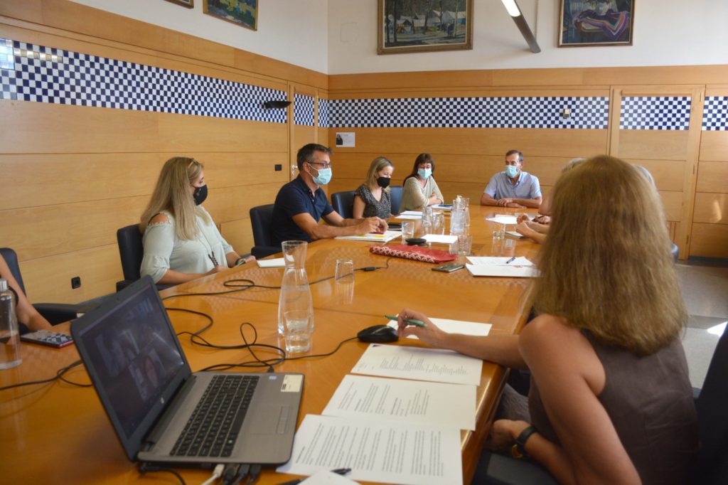 Primera reunió del pla funcional de la nova biblioteca.