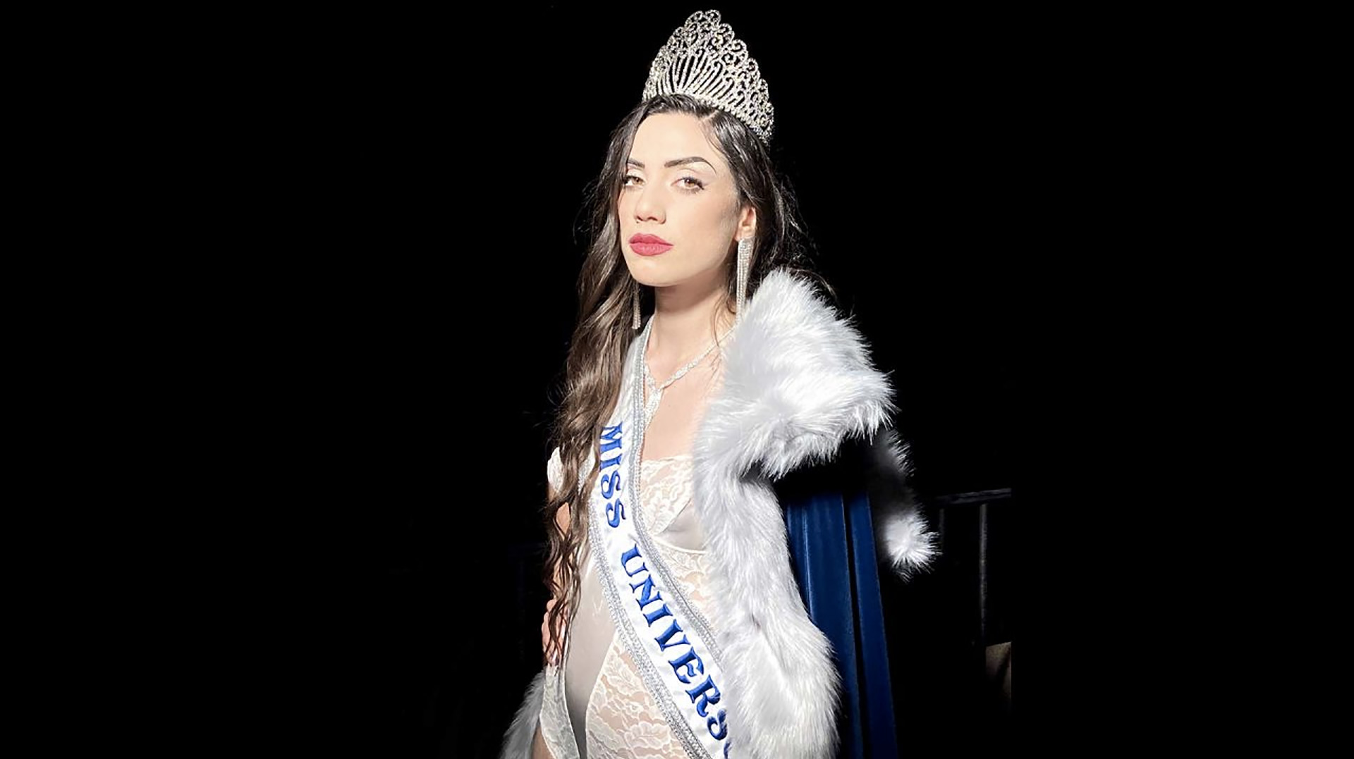 Projecció de ‘Miss universo’ i col·loqui amb l’autora