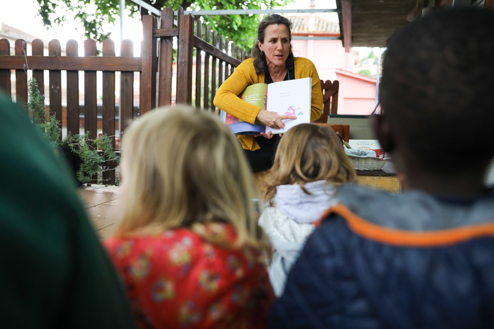 Quinze són quinze: iniciar la lectura compartida en família
