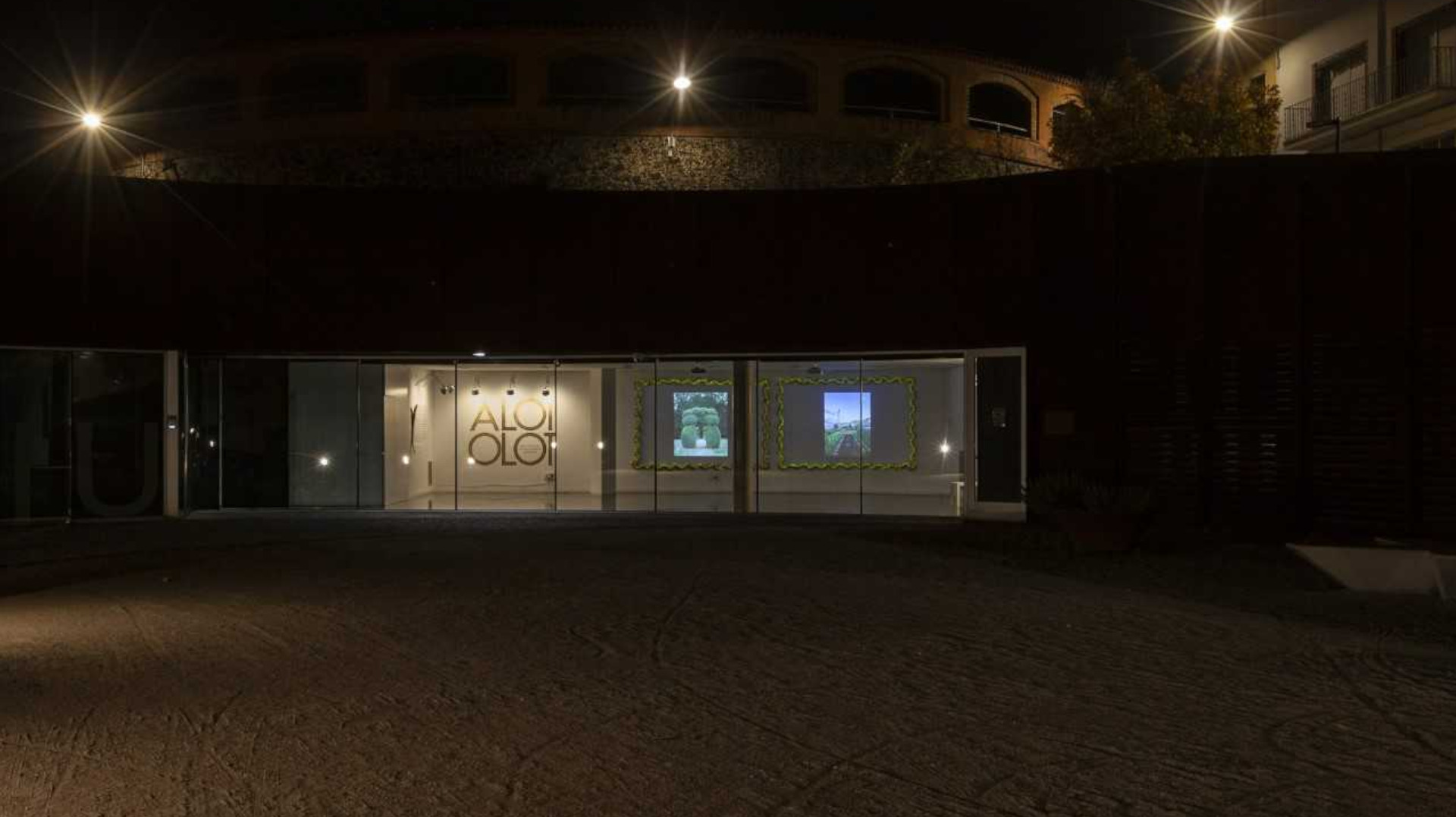 Visita comentada de l’exposició “Alot Olot. Arquitectura, paisatge i deliri garrotxí”