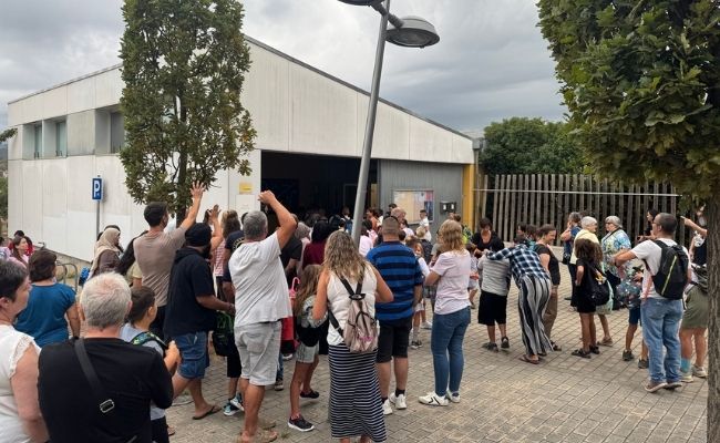 Prop de 6.000 alumnes tornen a les aules a Olot aquest dimecres